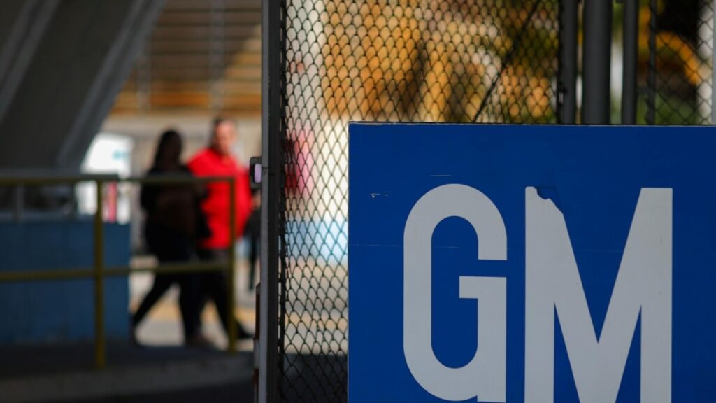General Motors Company trabajará con Tesla 0