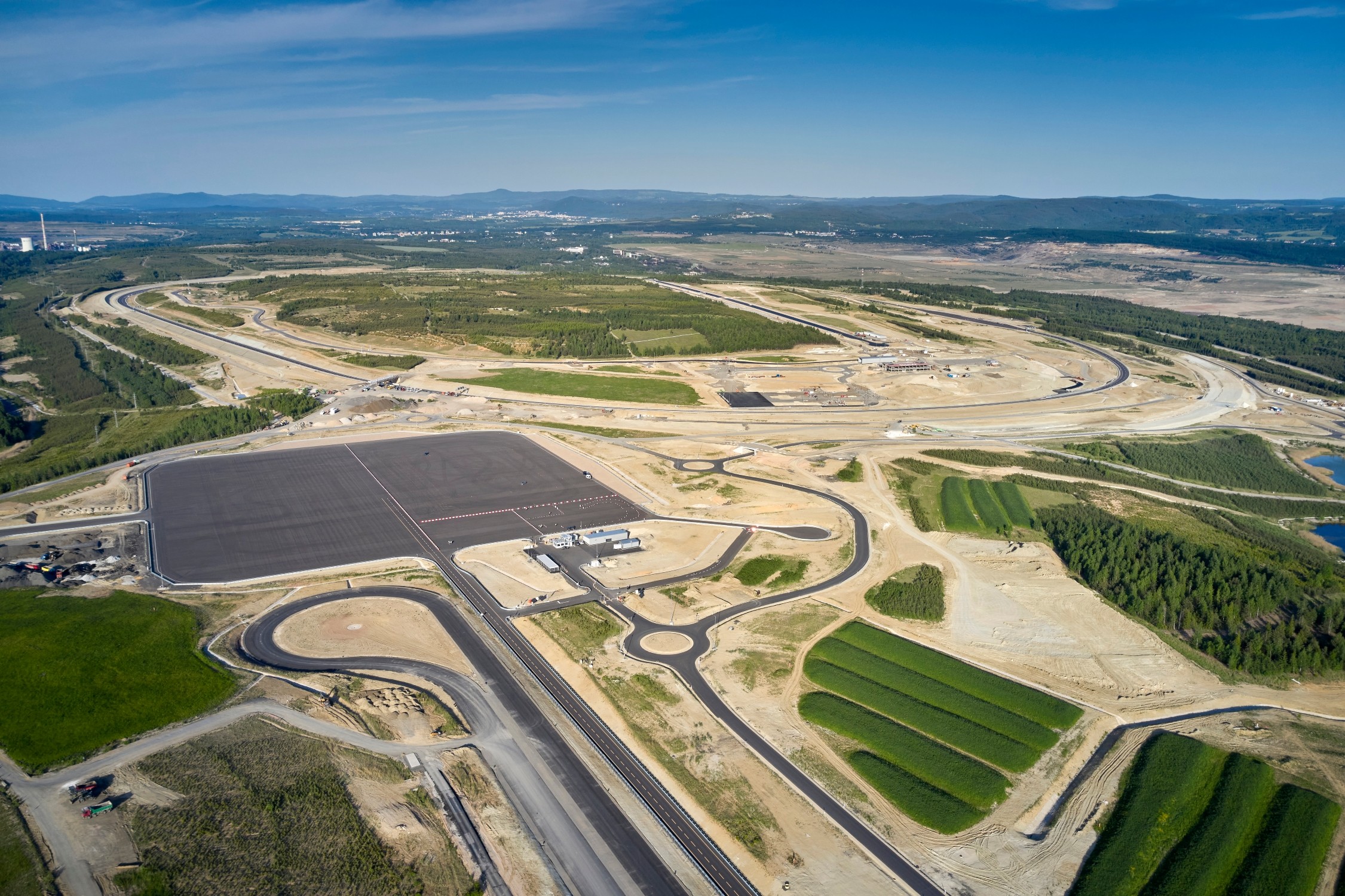 BMW inaugura pista de pruebas