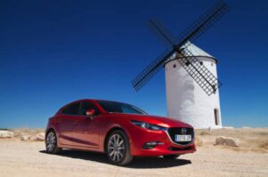 Excelencia en conducción: Descubriendo el Mazda 3 Sedan