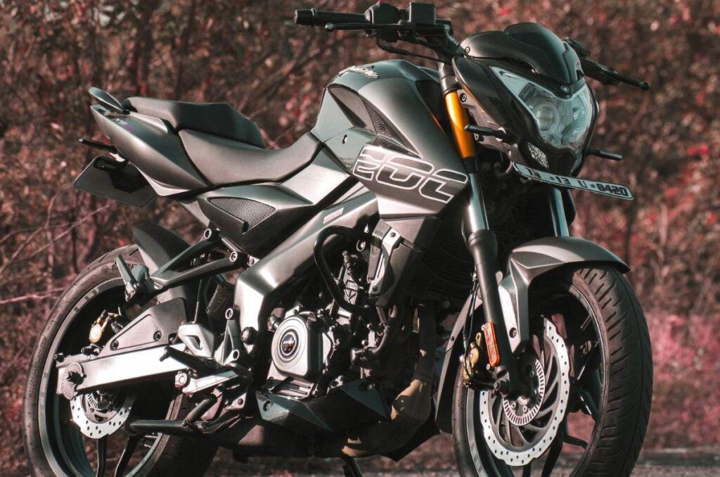 Pulsar NS 200