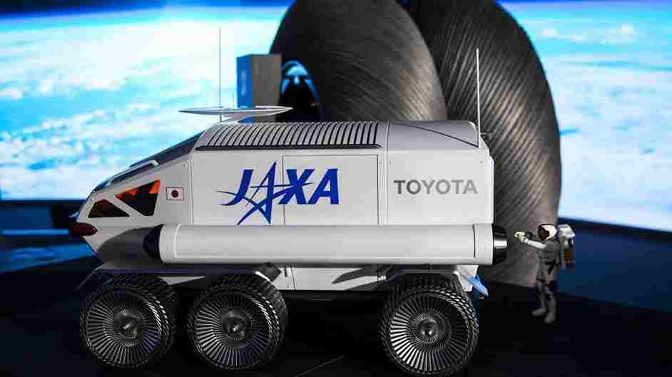 Toyota Lunar Cruiser 0