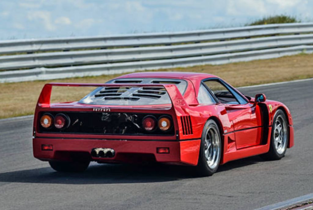 Ferrari F40 - Parte trasera