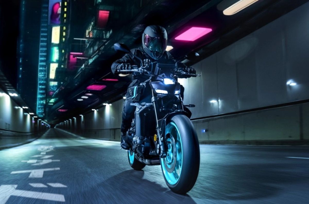 MT-09: Una moto deportiva de Yamaha con concepto Hyper Naked