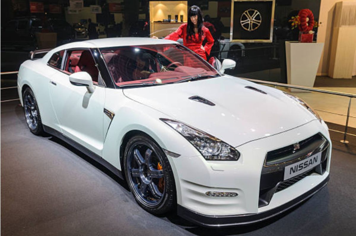 Revisión del Nissan GTR R35: Diseño, prestaciones y precio