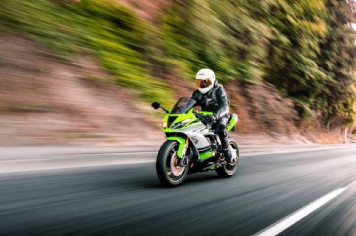 Ola de la emoción: Descubre algunos modelos de motos 600 cc