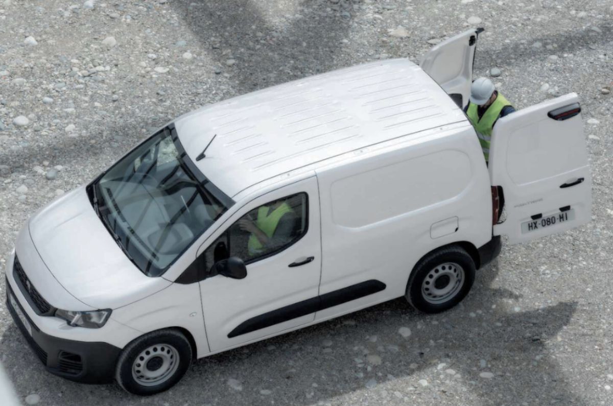 Transporta tu mercancía con éxito: Conoce el Peugeot Partner