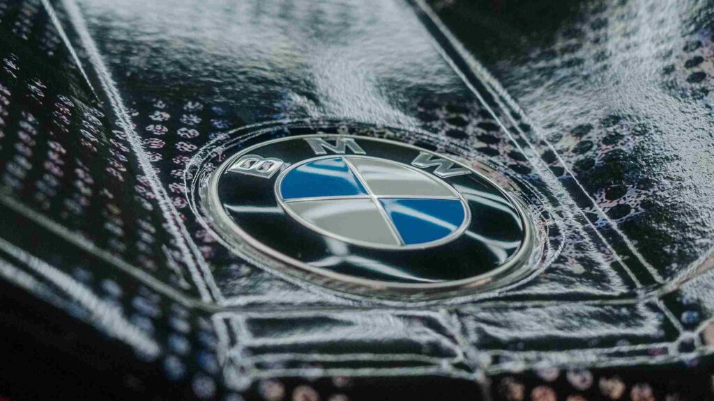 BMW Art Car de Julie Mehretu 1
