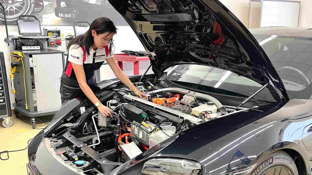 Porsche y su apoyo a mujeres técnicas 4