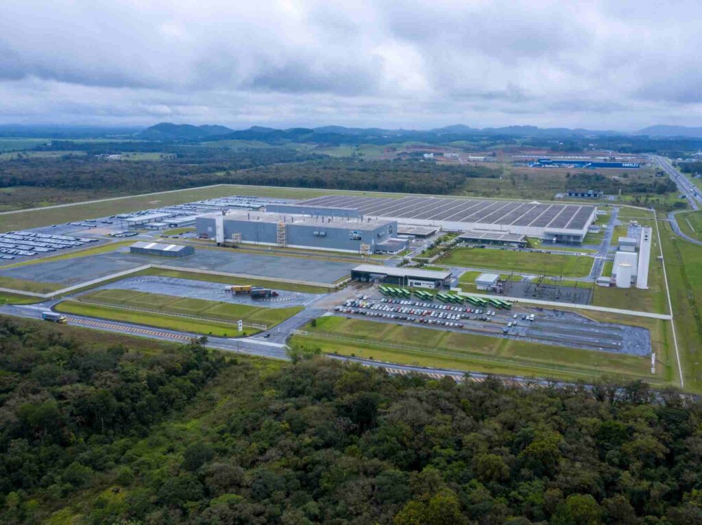 BMW eléctrifica su planta en Brasil 0