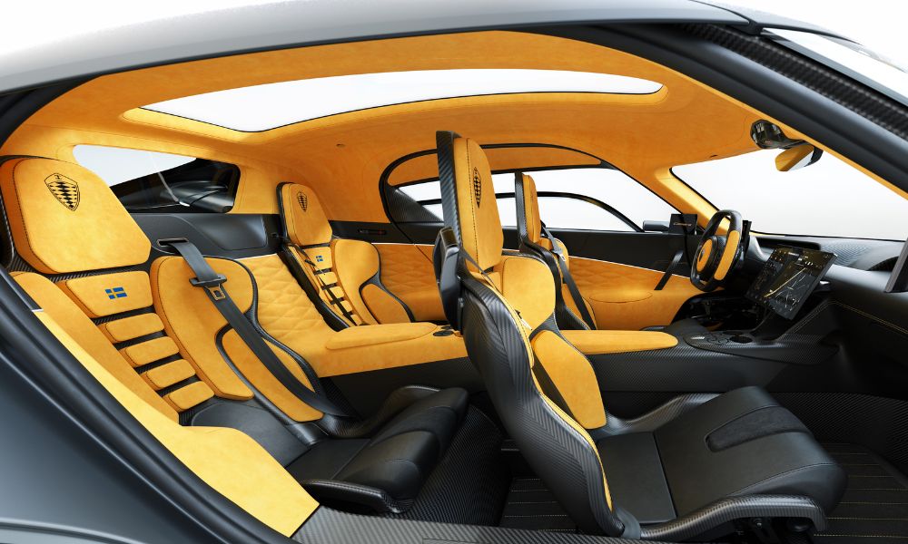 Koenigsegg Gemera interior