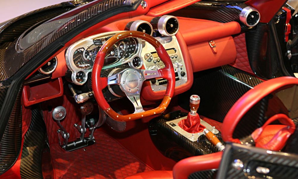 Zonda Roadster F interior
