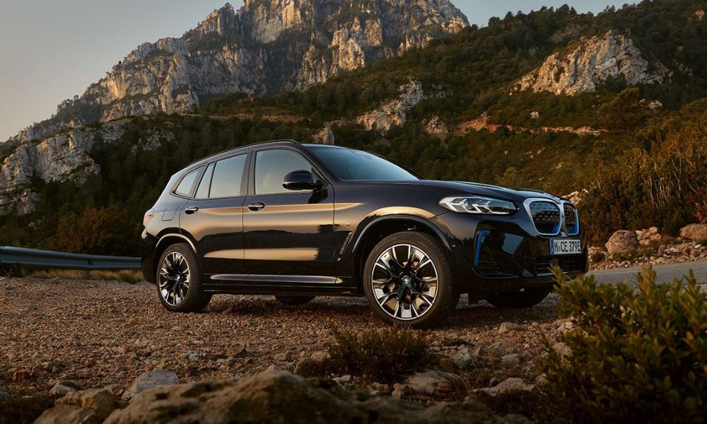 BMW iX3 M Sport Impressive