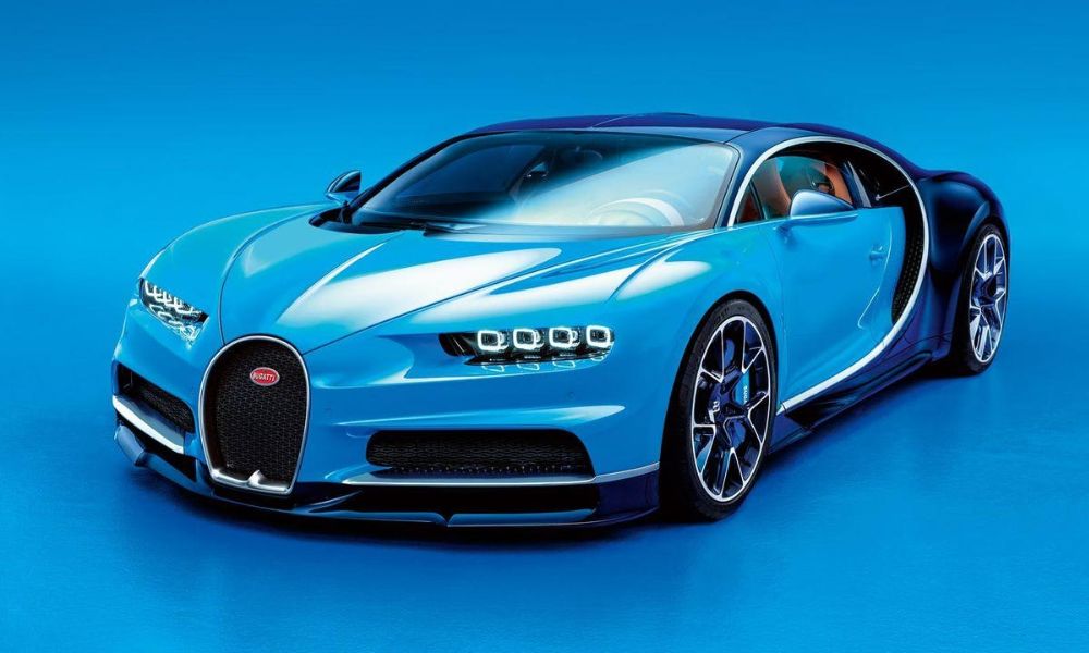 Bugatti Chiron azul