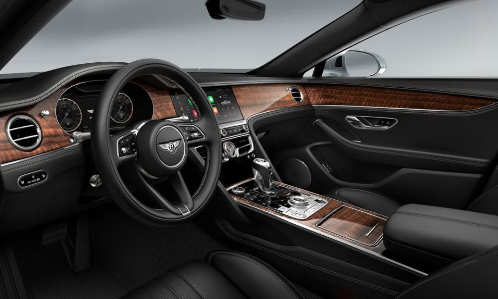 Interior lujoso del Flying Spur