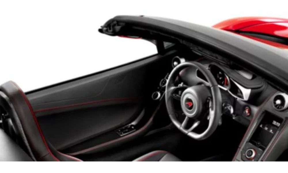 McLaren 12C Spider interior