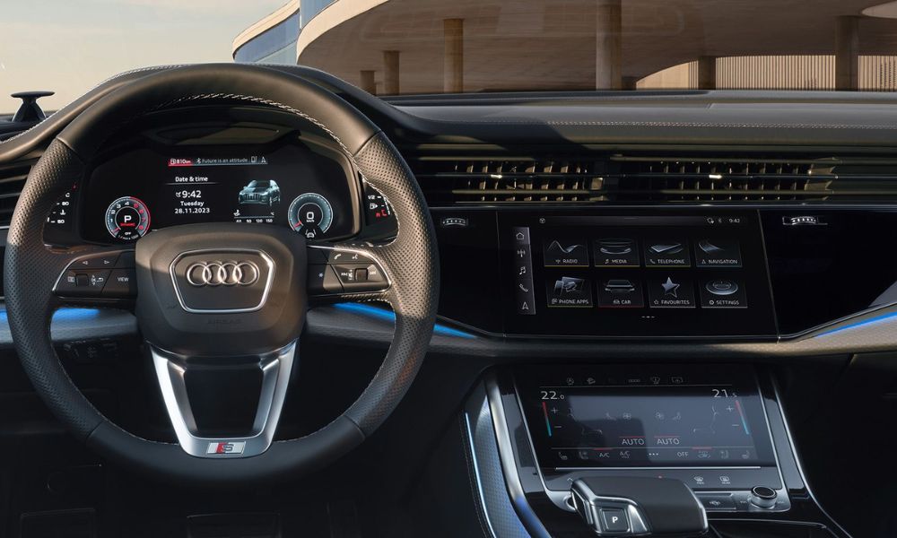 Audi Q7 SUV interior