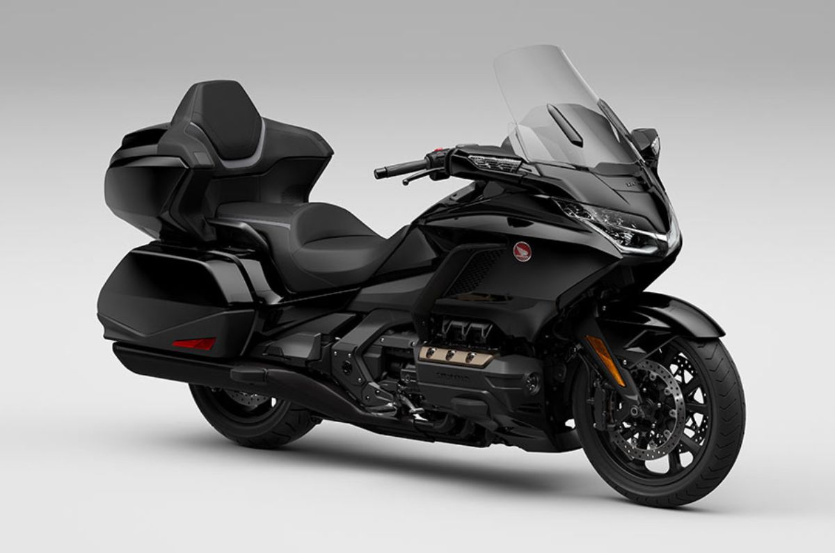 GL1800 Gold Wing: El emblema del touring sobre dos ruedas