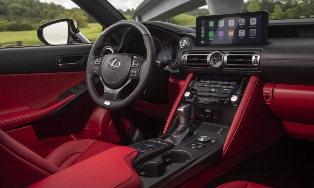 IS Lexus interior