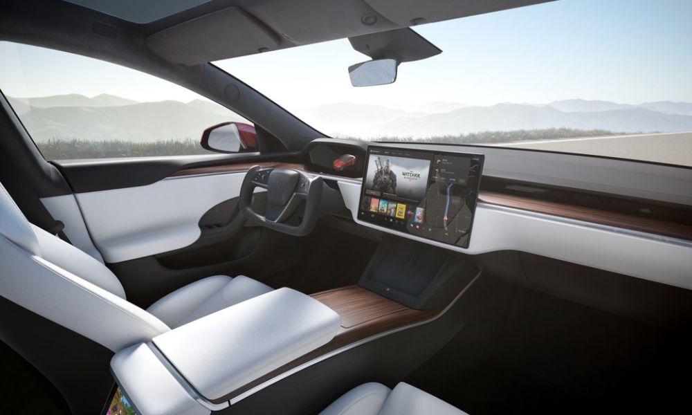 Tesla Model S interior 2024