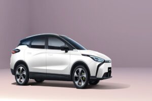 Geely Llega a 15 Billones de Dólares en Ingresos