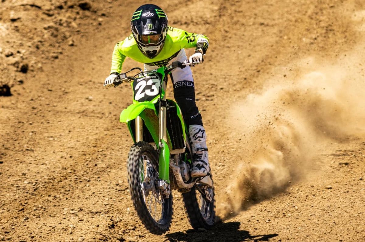 KX 250: El icónico modelo de motocross de Kawasaki