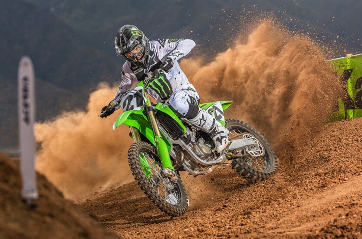 Kawasaki KX 450: La gran exponente del motocross japonés