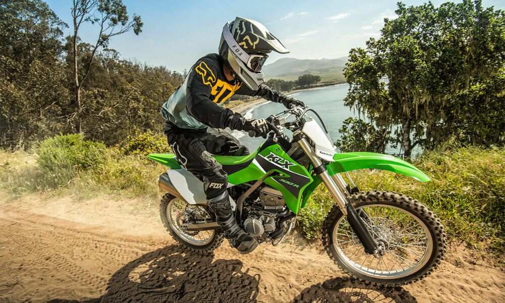 Moto Kawasaki todoterreno