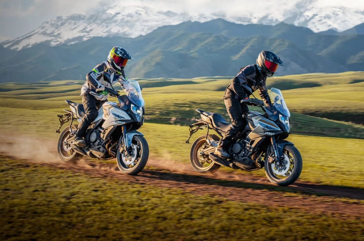 MULTI-TOURING: Las motos CFMoto para viajes off-road y aventuras largas