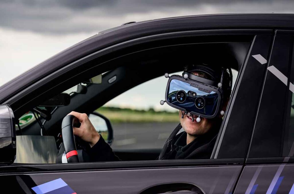 BMW M Mixed Reality 1