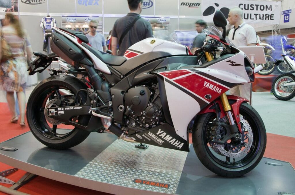 YZF-R1