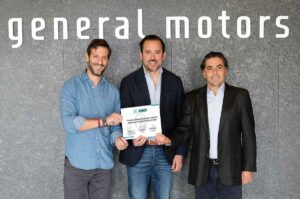 GM firma alianza con VEMO y Evergo