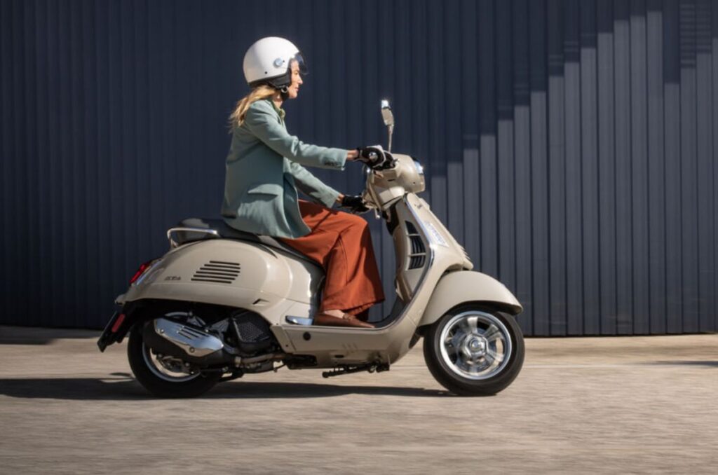 GTS 300 de Vespa