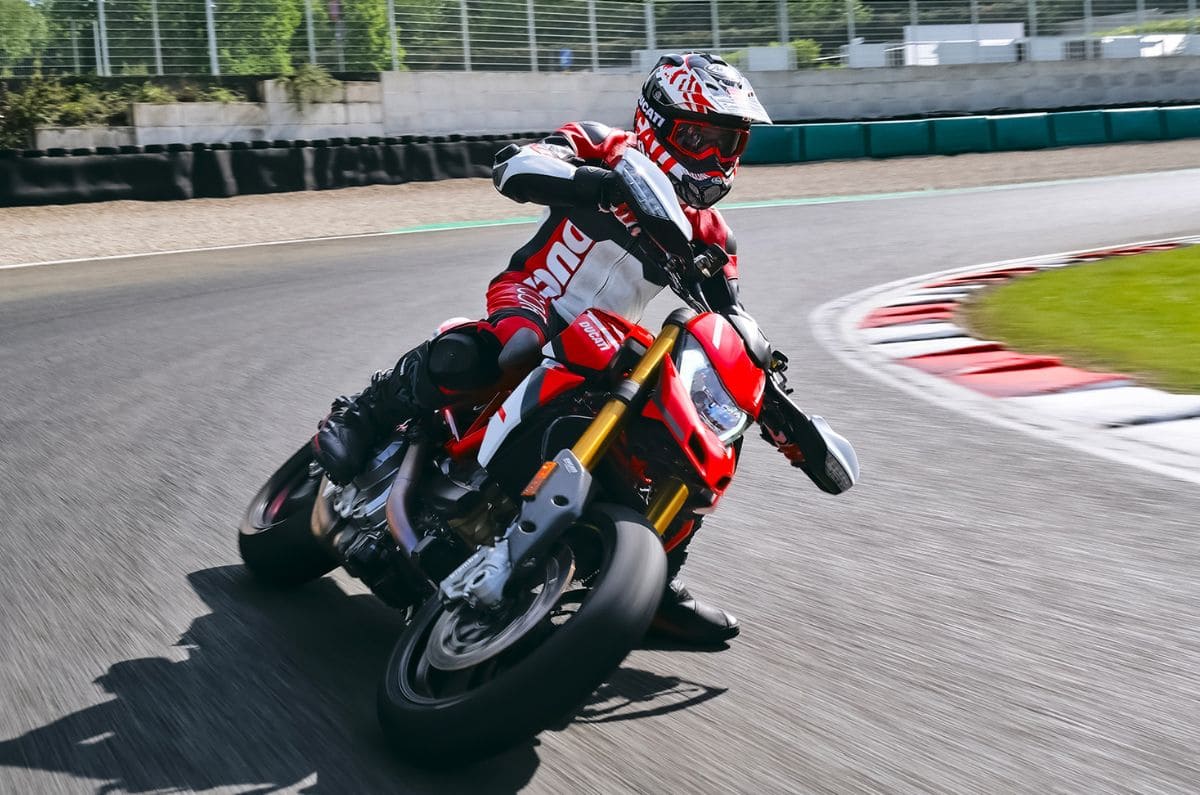 Hypermotard Ducati: Las supermotard más divertidas de la marca italiana