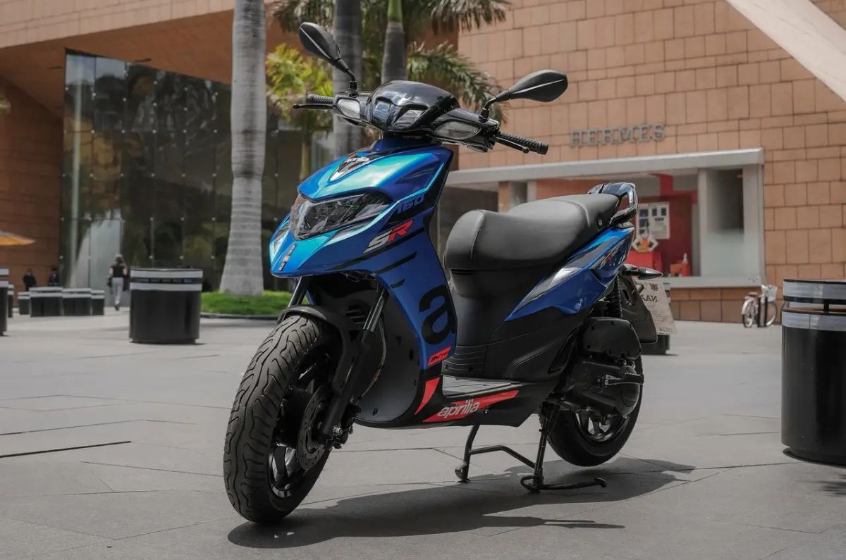 Aprilia SR 160: Recorriendo las calles con estilo deportivo