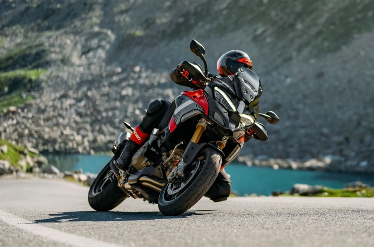 Multistrada V4 Pikes Peak MY25: La versión más potente y deportiva de la gama