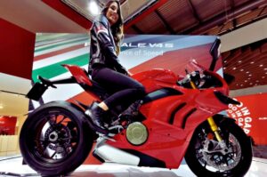 V4 S: Una superbike italiana con gran rendimiento deportivo MotoGP