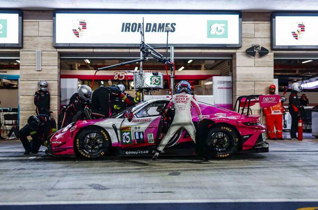 Complicado inicio de Porsche Penske 1