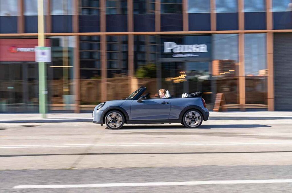 MINI Cooper Convertible S en Cooper Grey 1