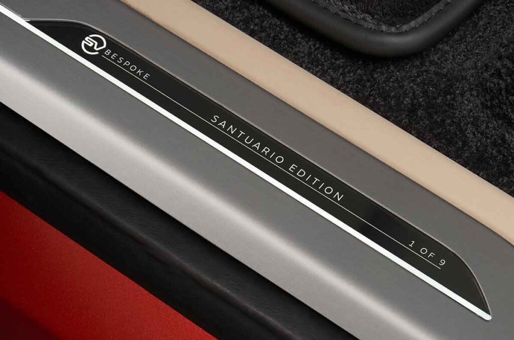 Range Rover SV Bespoke Santuario Edition 1