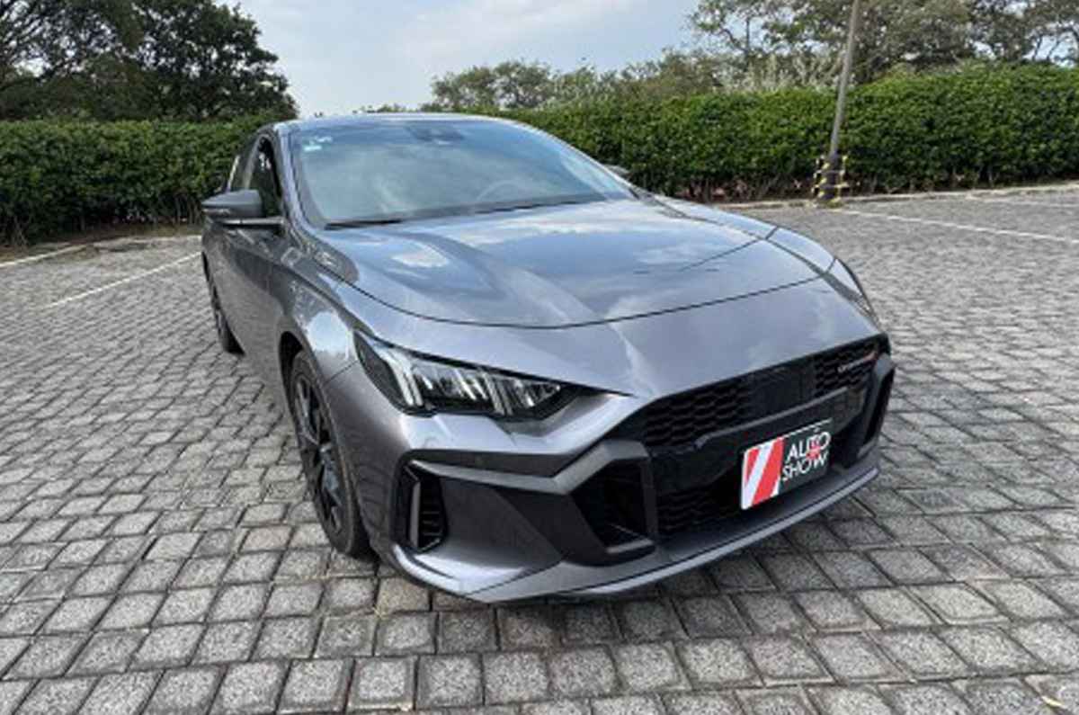 A prueba Dodge Attitude 2025