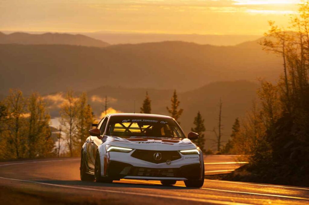 Acura a Pikes Peak 0
