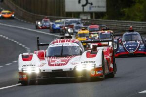 <strong>Porsche dona 600,000 euros en Le Mans</strong>