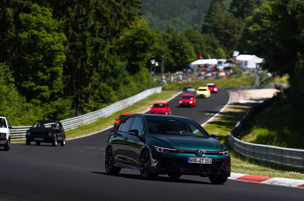 <strong>Golf GTI EDITION 50</strong> 1