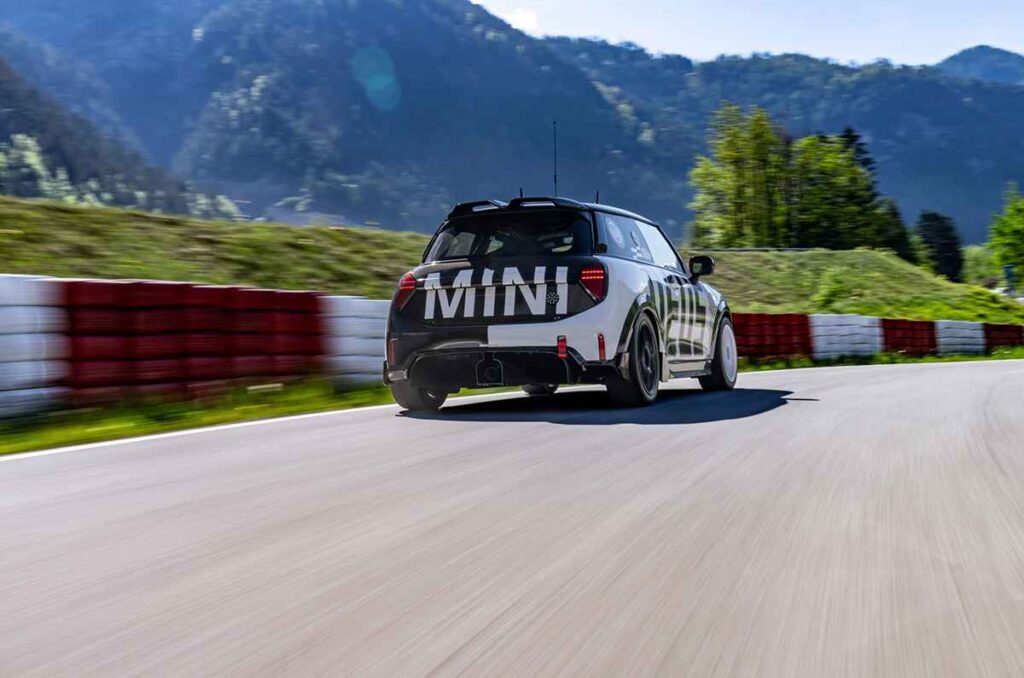 MINI John Cooper Works listo para Nürburgring 1