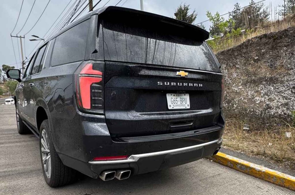Chevrolet Suburban 2025 2