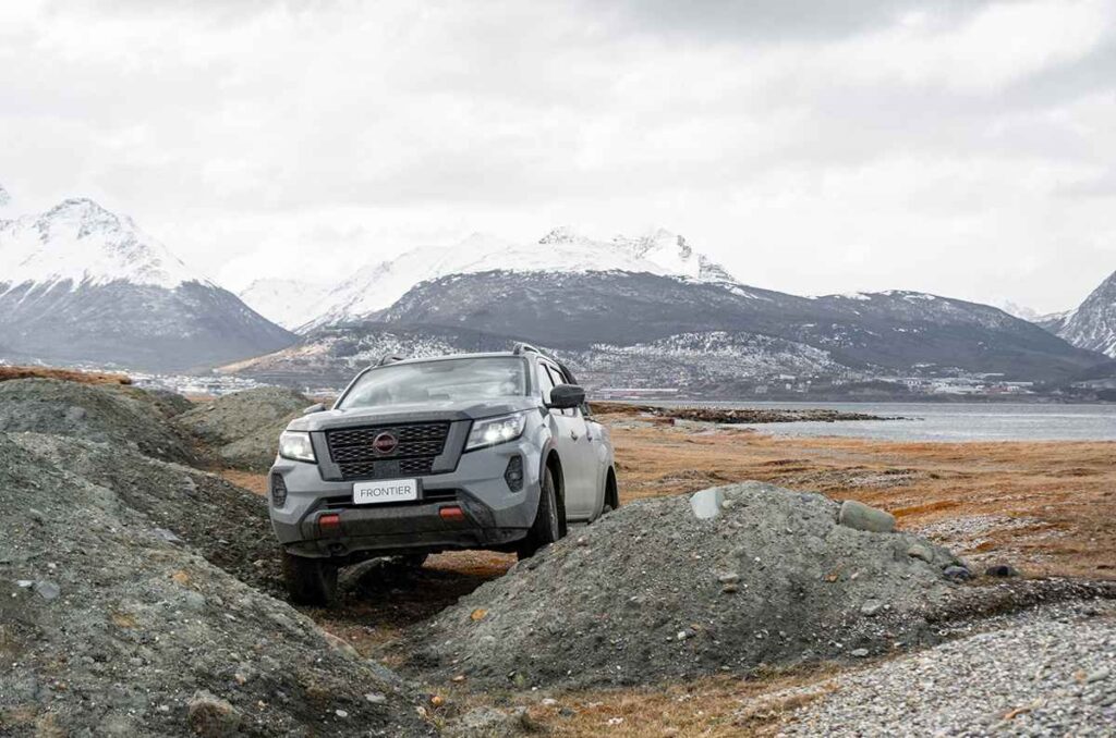 Nissan Frontier 2025 1