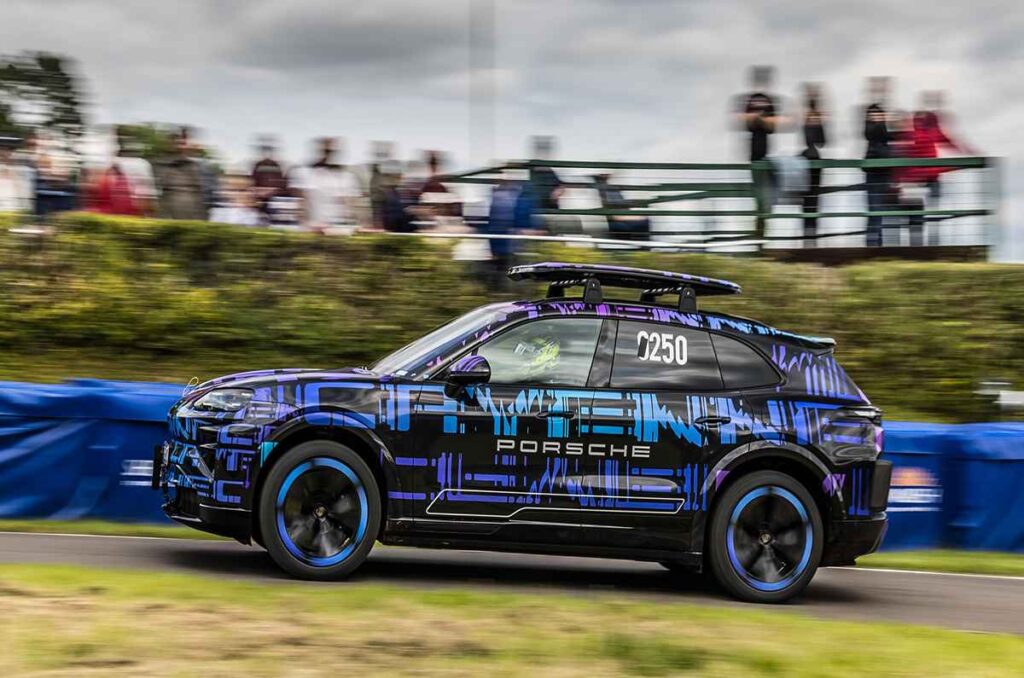 Porsche Cayenne Electric 0