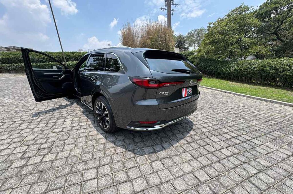Mazda CX90 1
