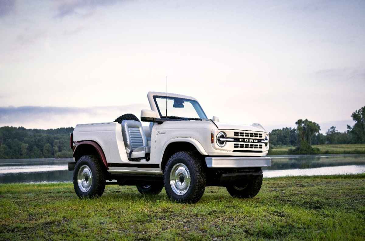 <strong>Ford Bronco Roadster Concept</strong>