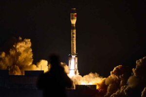 Geely llega a 52 satélites en órbita